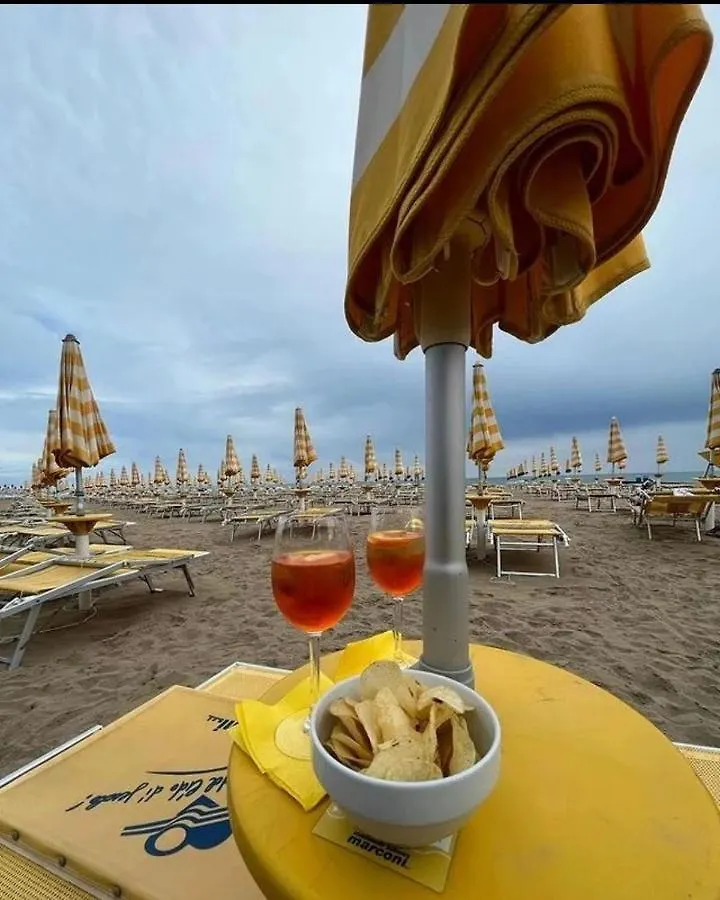 Foscolo Sunset House Apartment Lido di Jesolo 0*,  Italy